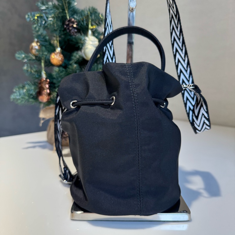 Balenciaga 帆布水桶包-1