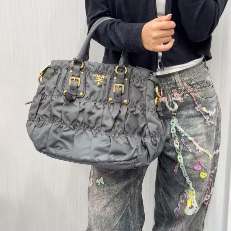 Prada 灰金降落傘布面手提肩背包-0