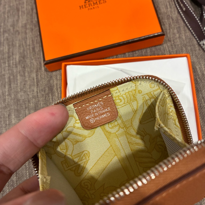 愛馬仕hermes silk in絲巾零錢包👛 棕色 全新 台灣專櫃🇹🇼 小皮件-4