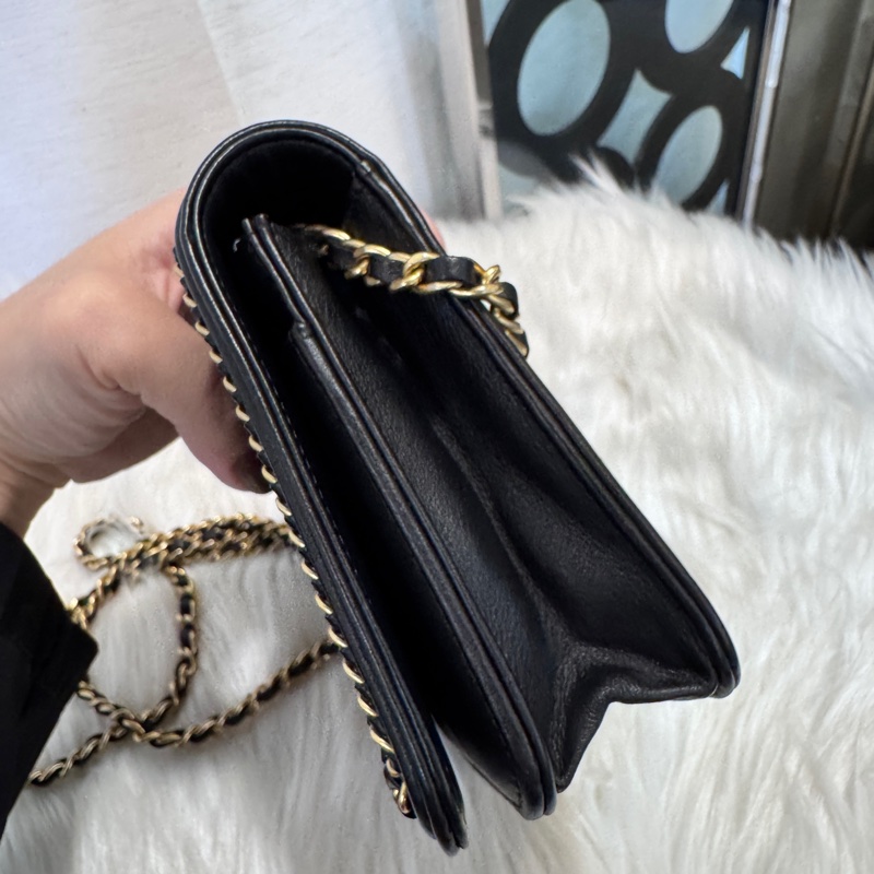 Chanel Boy WOC 黑牛皮皮穿鏈斜背-3