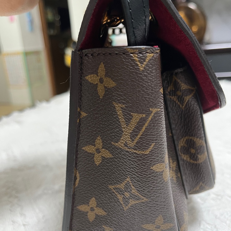 98新 LV Passy郵差包-18