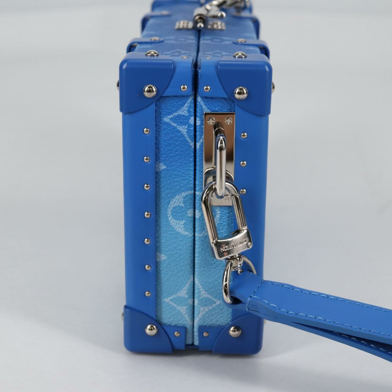 【日本直送】路易威登 Monogram Clouds Trunk 手拿包，藍白配色，型號 M20403，正品編號 140899SM-3