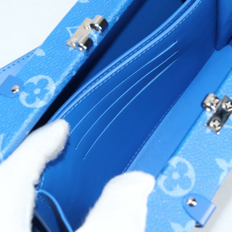 【日本直送】路易威登 Monogram Clouds Trunk 手拿包，藍白配色，型號 M20403，正品編號 140899SM-21