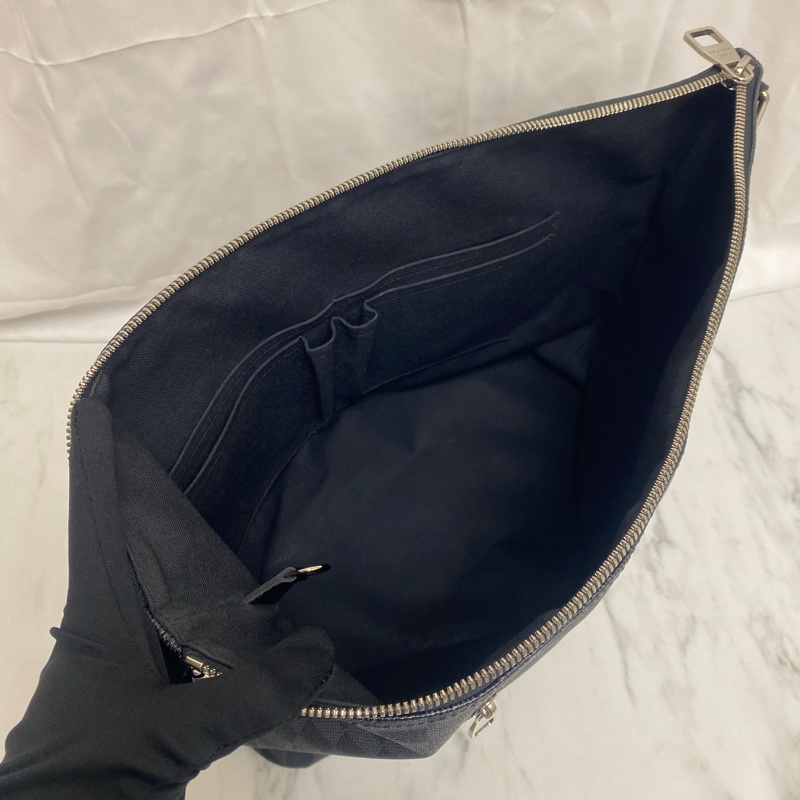 Damier Graphite帆布男生斜挎包(大號)-10