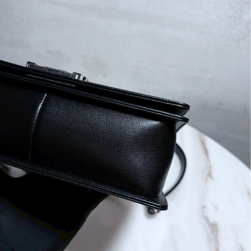 Chanel Boy25 黑銀荔枝牛 99新全配-11