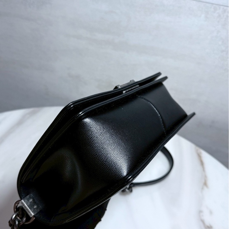 Chanel Boy25 黑銀荔枝牛 99新全配-12