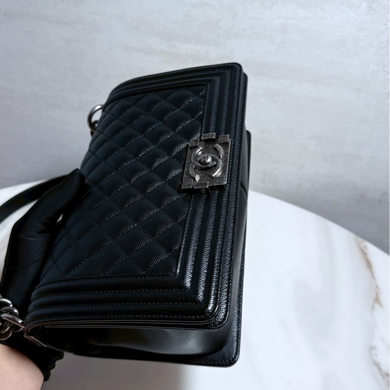Chanel Boy25 黑銀荔枝牛 99新全配-17