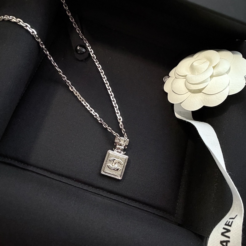 Chanel 水鑽香水瓶項鏈 雙面戴💭稀有銀色金屬🩶-6