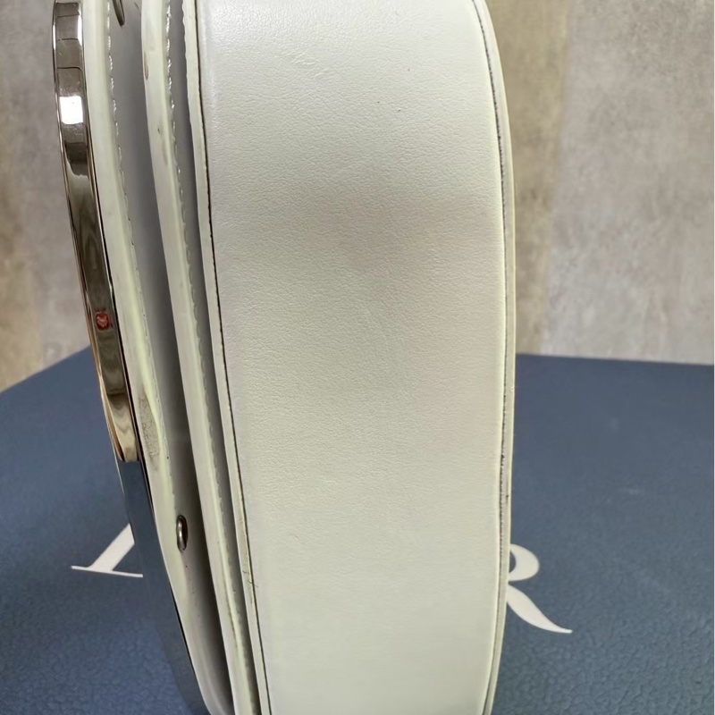 Diesel 白色 🩵 價格甜狀況好-16