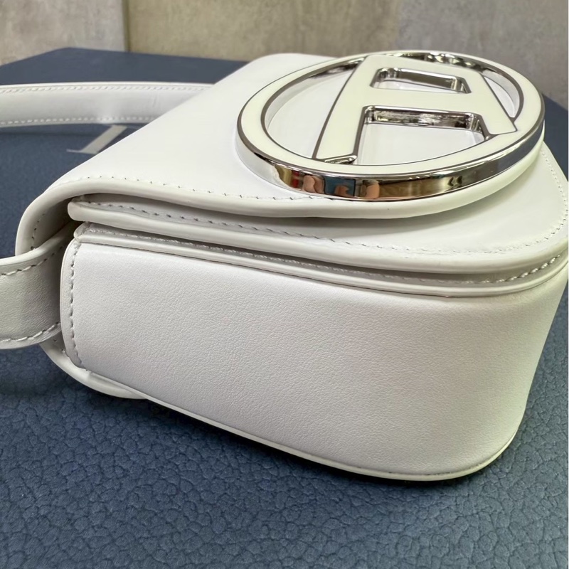 Diesel 白色 🩵 價格甜狀況好-18