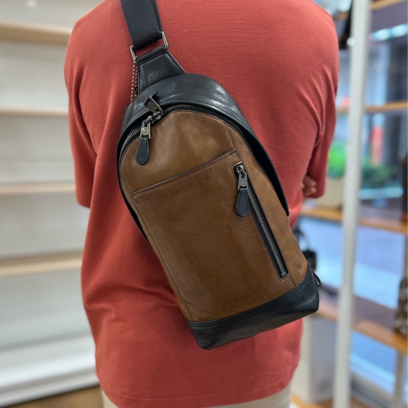 Coach Manhattan Sport 小牛皮斜跨胸包 側背包-6