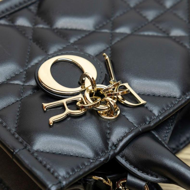 DIOR 迷你 TOTE 全皮 黑色-4