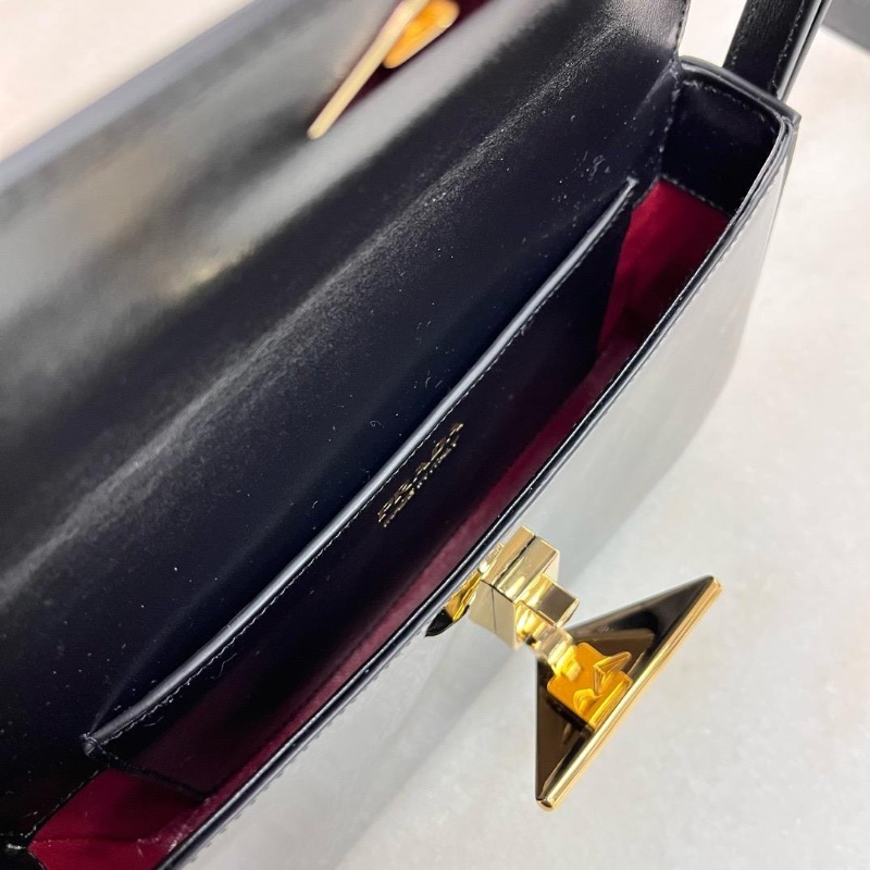 Prada patent leather bag-2