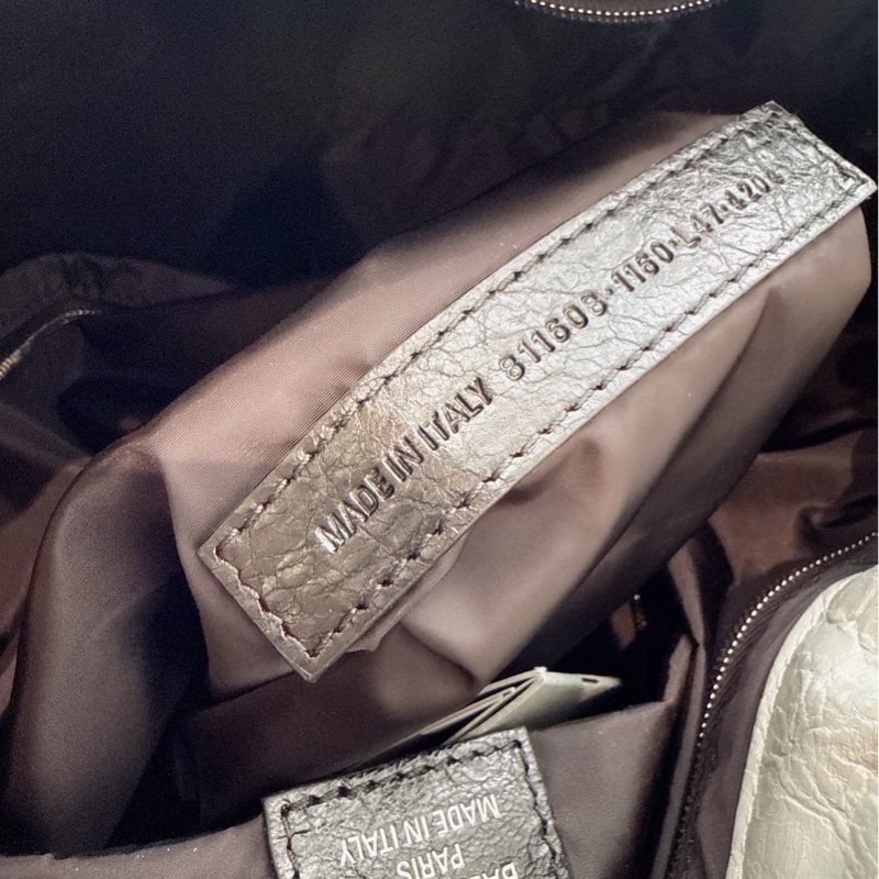 Balenciaga 灰色紙袋包-5