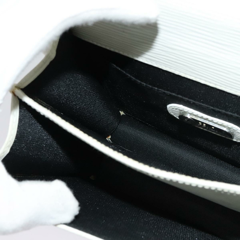 【日本直送】FENDI 肩背包 皮革 白色 銀色 正品 BA5134-18