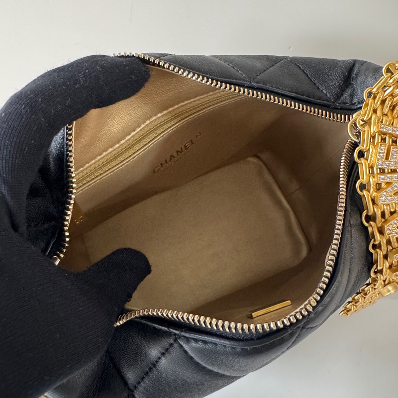 Chanel 黑色 金鍊 字母 水鑽 Hobo 手提 斜背 兩用 飯盒包-7