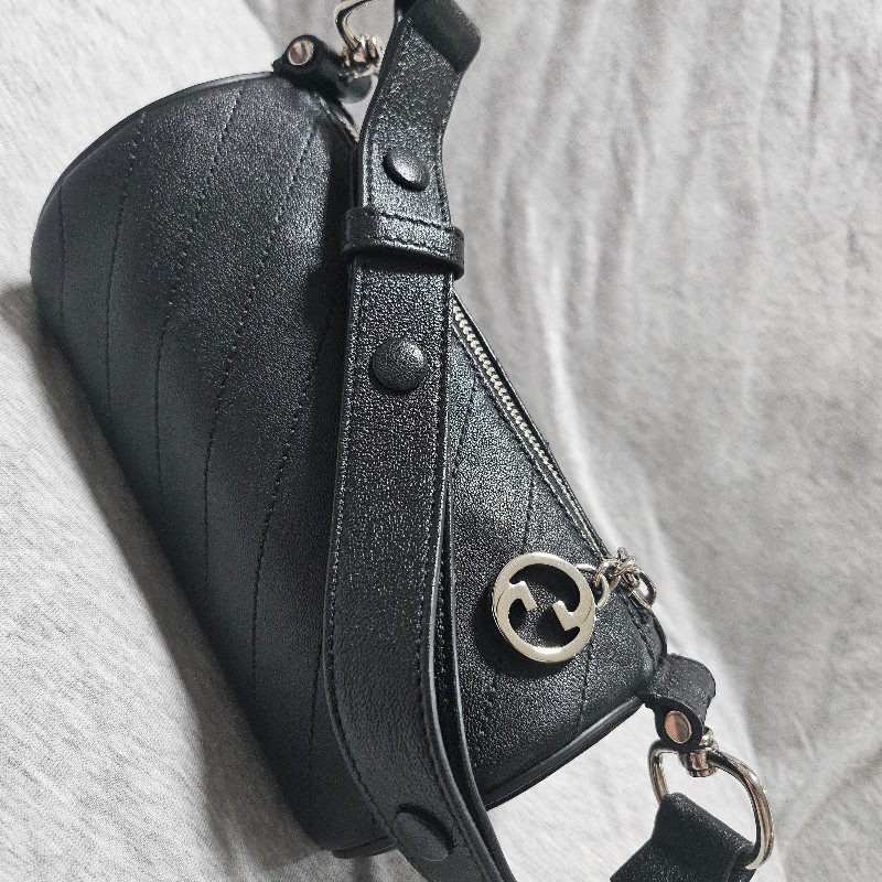 🖤gucci mini blondie 圓筒手提包 肩揹包-5
