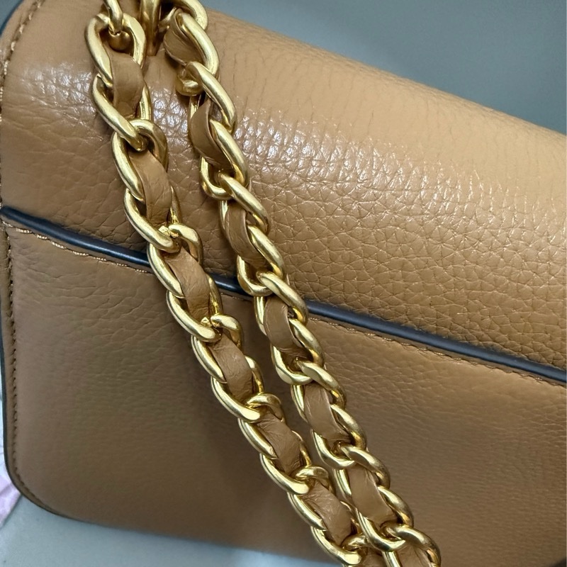 Tory Burch 大金LOGO 荔枝牛皮兩用鍊包✨日本購入|附吊牌、防塵袋、手提袋-15