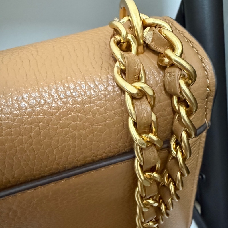 Tory Burch 大金LOGO 荔枝牛皮兩用鍊包✨日本購入|附吊牌、防塵袋、手提袋-16
