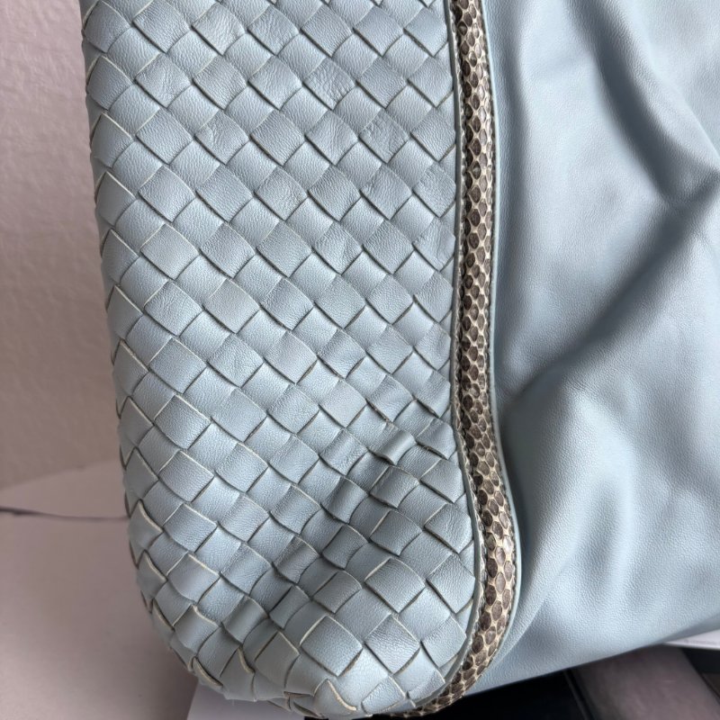 ::Bottega Veneta:: BV 水蛇皮拼接寶寶藍皮革肩背包 托特包 手提包-6