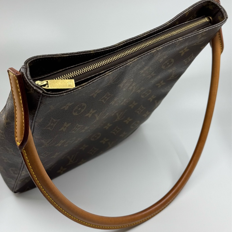 Louis Vuitton Monogram Looping GM size-35