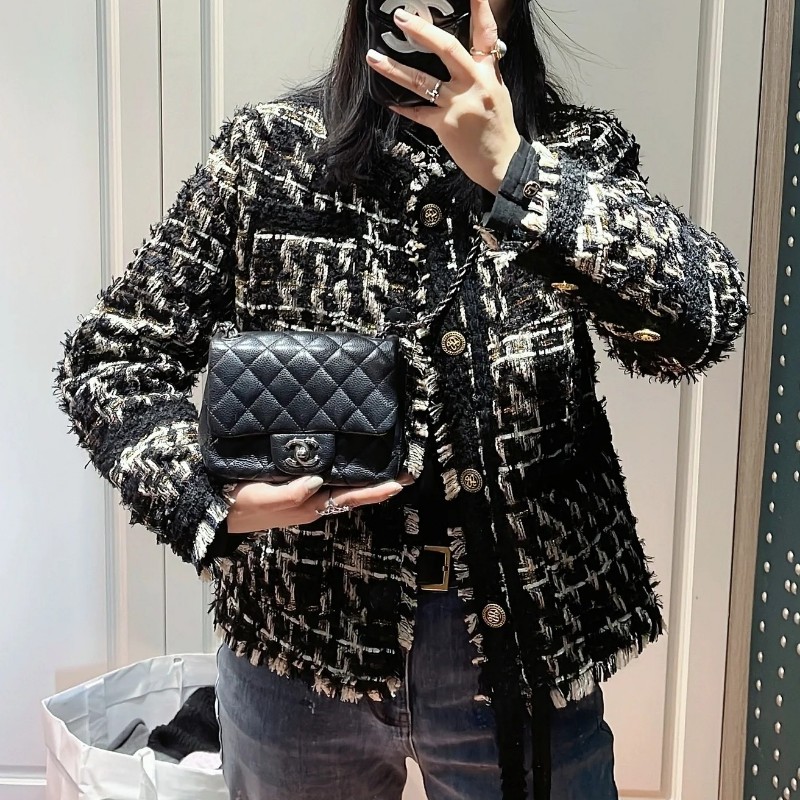 全配🈶購證♥️ Chanel 黑銀羊皮方胖子-0