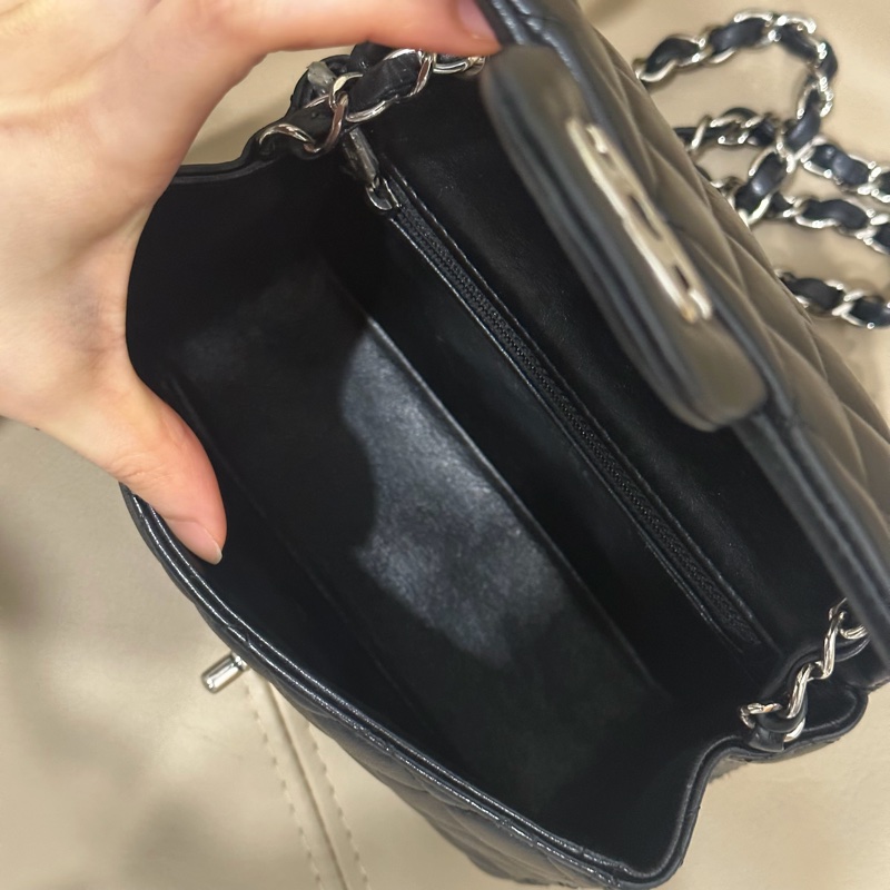 🈶盒子塵袋購證♥️ Chanel 黑銀經典胖子-15