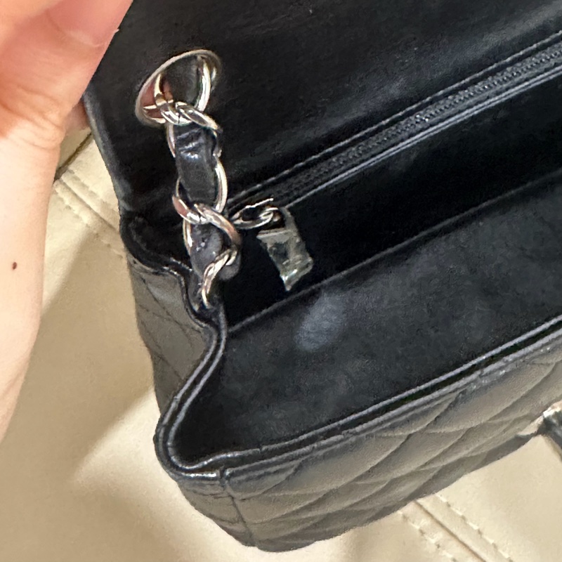 🈶盒子塵袋購證♥️ Chanel 黑銀經典胖子-16