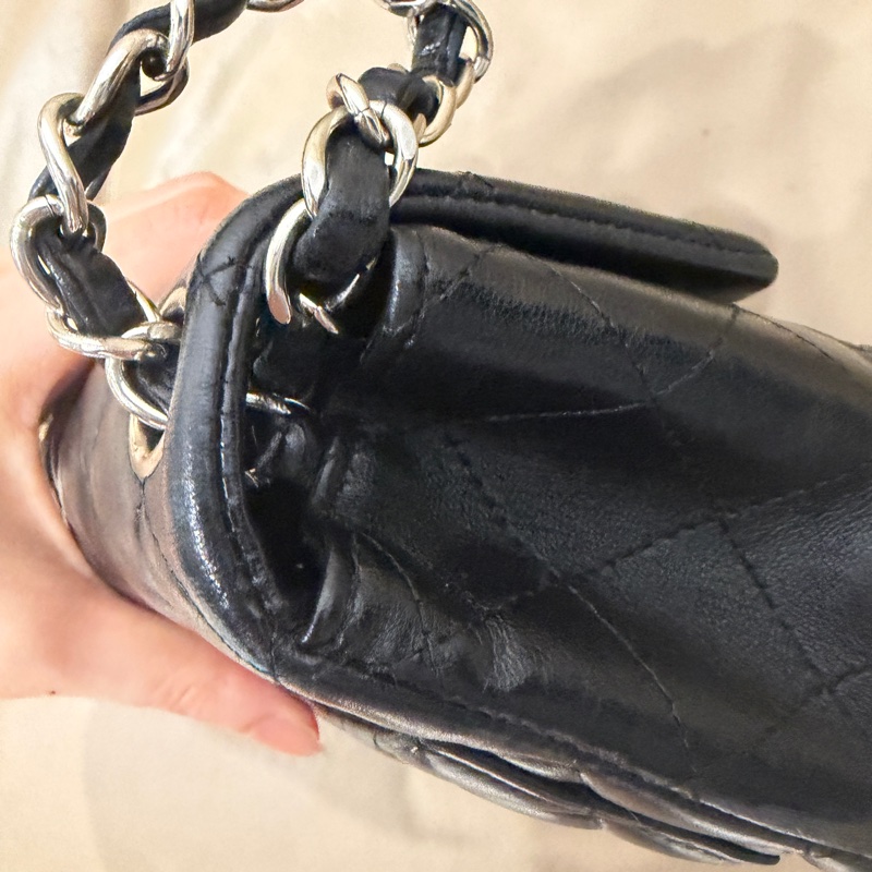 🈶盒子塵袋購證♥️ Chanel 黑銀經典胖子-35