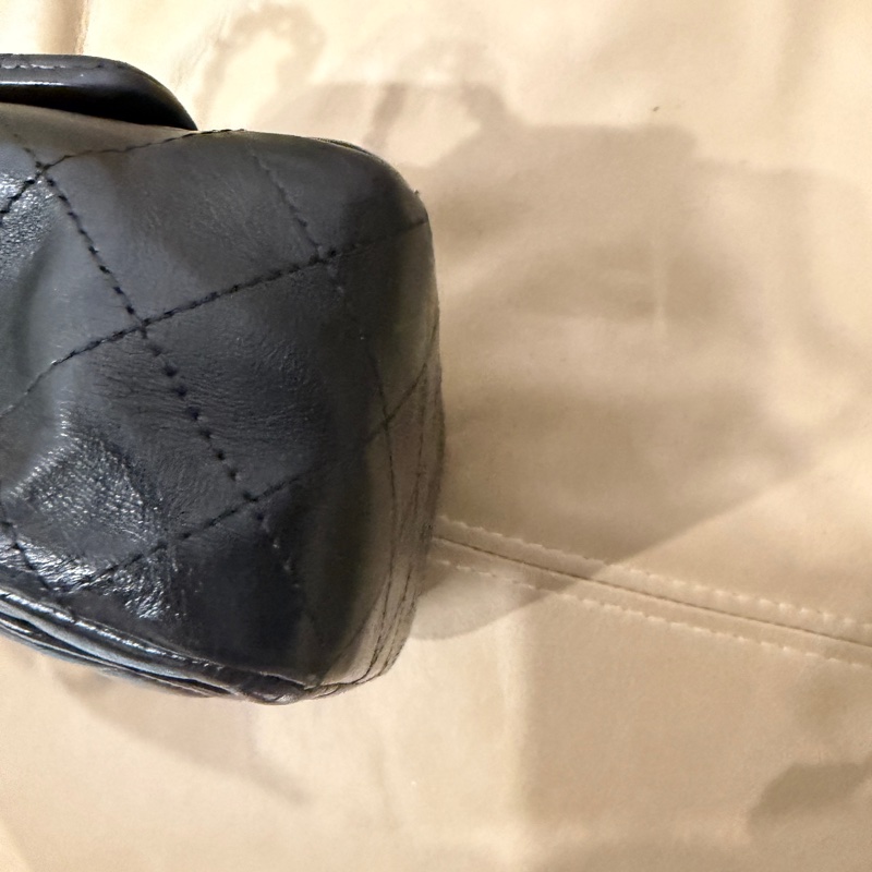 🈶盒子塵袋購證♥️ Chanel 黑銀經典胖子-37