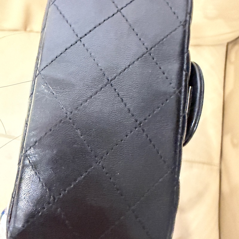 🈶盒子塵袋購證♥️ Chanel 黑銀經典胖子-51