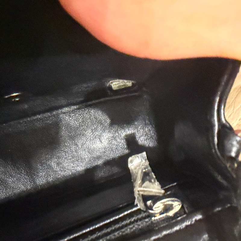 🈶盒子塵袋購證♥️ Chanel 黑銀經典胖子-83