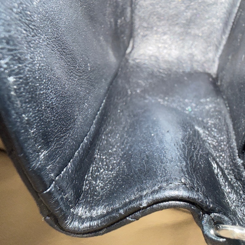 🈶盒子塵袋購證♥️ Chanel 黑銀經典胖子-86