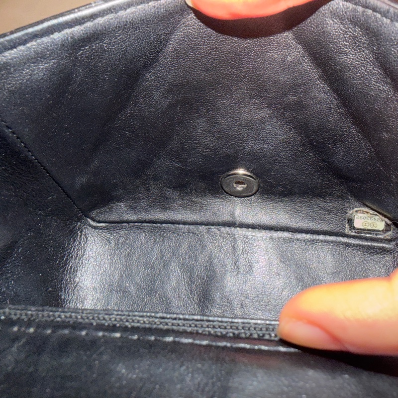 🈶盒子塵袋購證♥️ Chanel 黑銀經典胖子-88