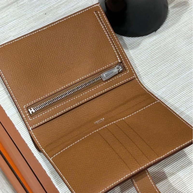 Hermes bearn wallet ,GOLD,stamp W-2