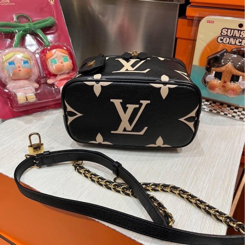 Lv VANITY PM M45780,EMPREINTE CALFSKIN-5