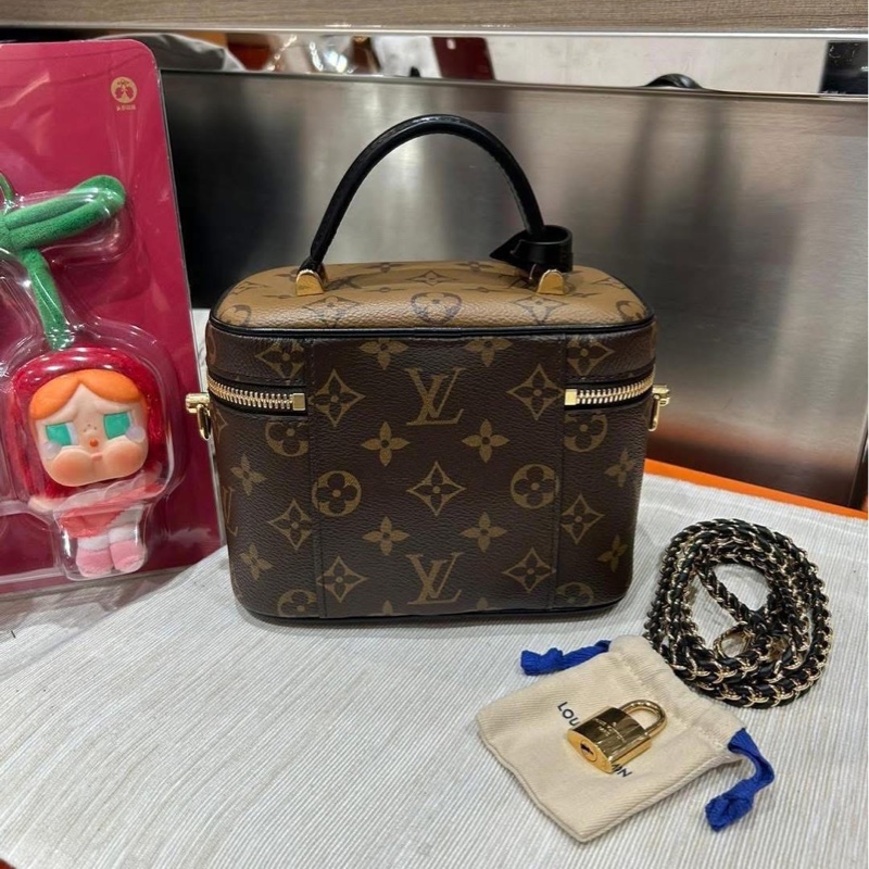 Lv vanity pm-2