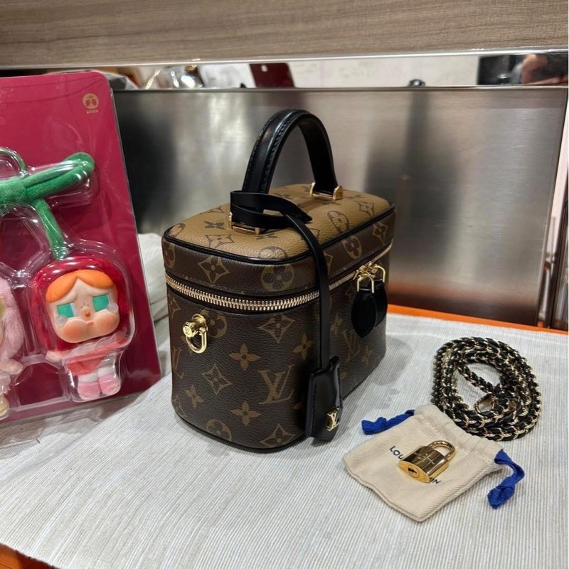 Lv vanity pm-3