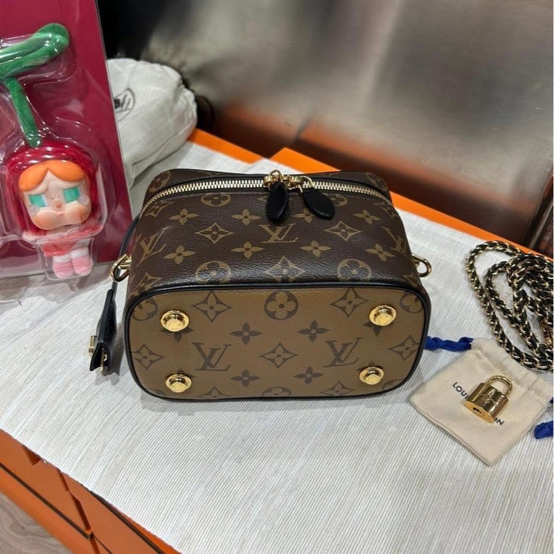 Lv vanity pm-5