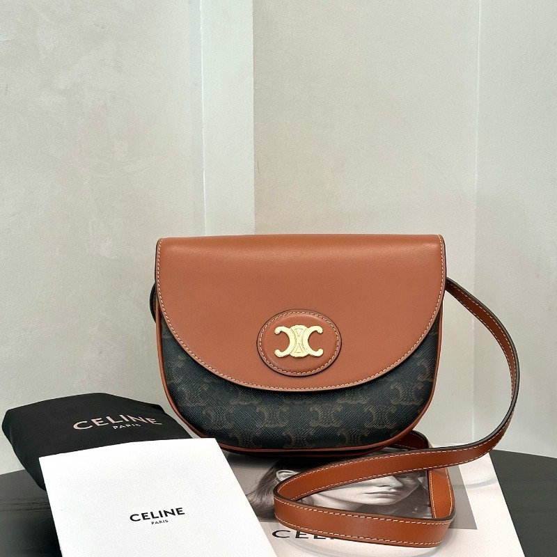Celine Triomphe印花標誌焦糖色牛皮配老花凱旋門金扣 肩背包 斜背包 郵差包馬鞍包-2