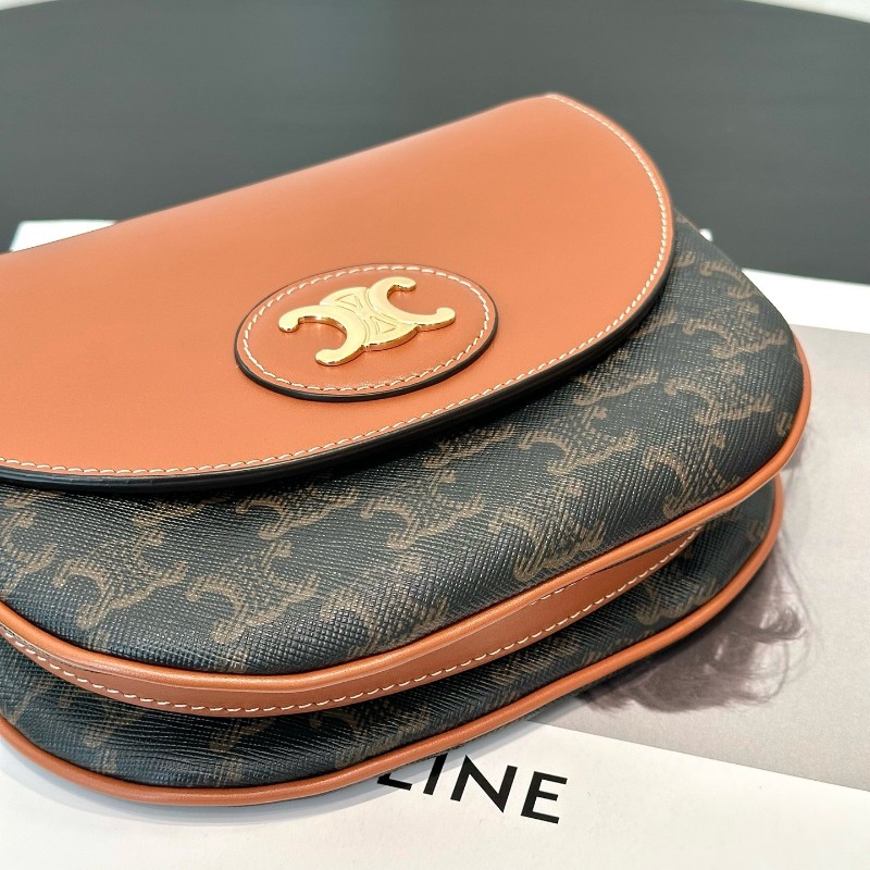Celine Triomphe印花標誌焦糖色牛皮配老花凱旋門金扣 肩背包 斜背包 郵差包馬鞍包-6