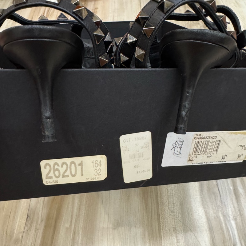 Valentino NOIR 黑色跟鞋-6