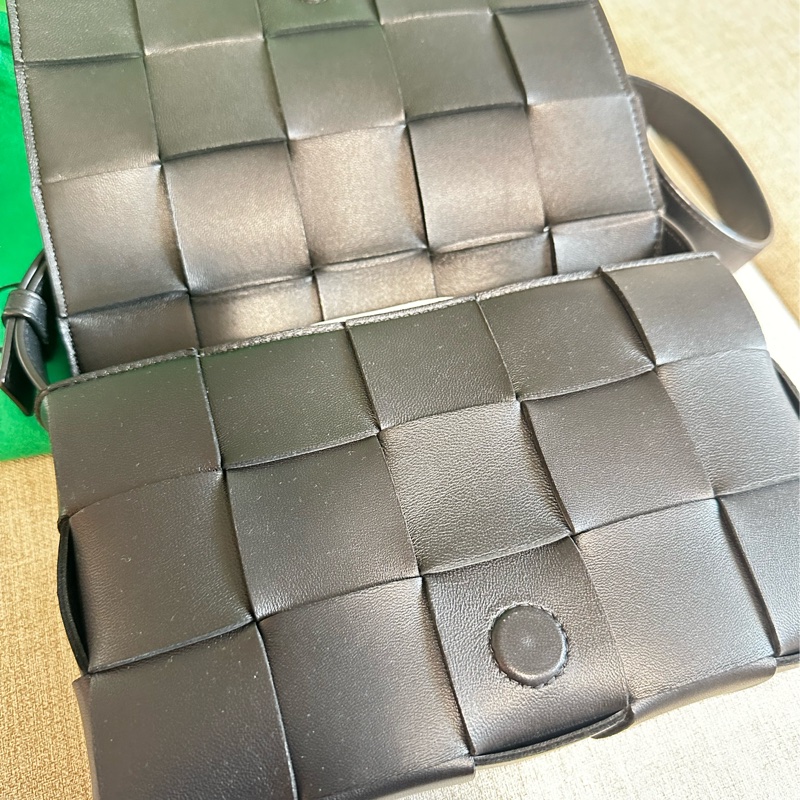 BITTEGA VENETA 黑色15格 cassette編織包-3