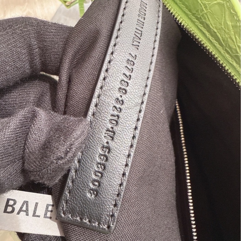 balenciaga 綠色機車包💚-7