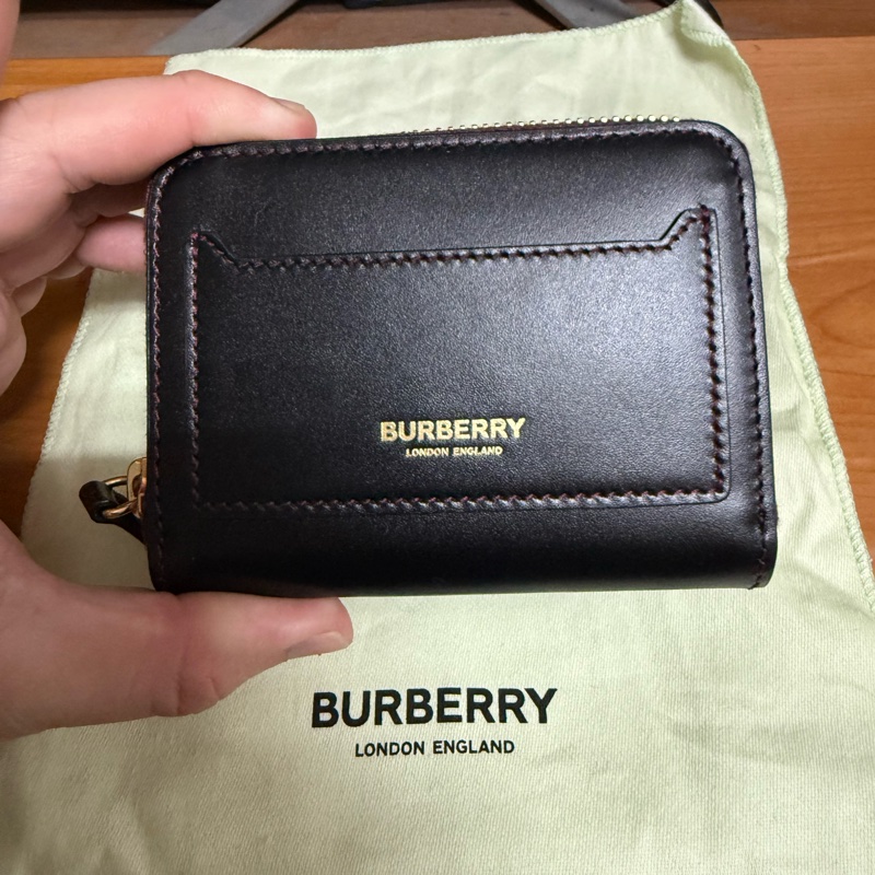 BURBERRY 巴寶莉 燙金LOGO拉鍊卡片 零錢包 黑/酒紅邊-0