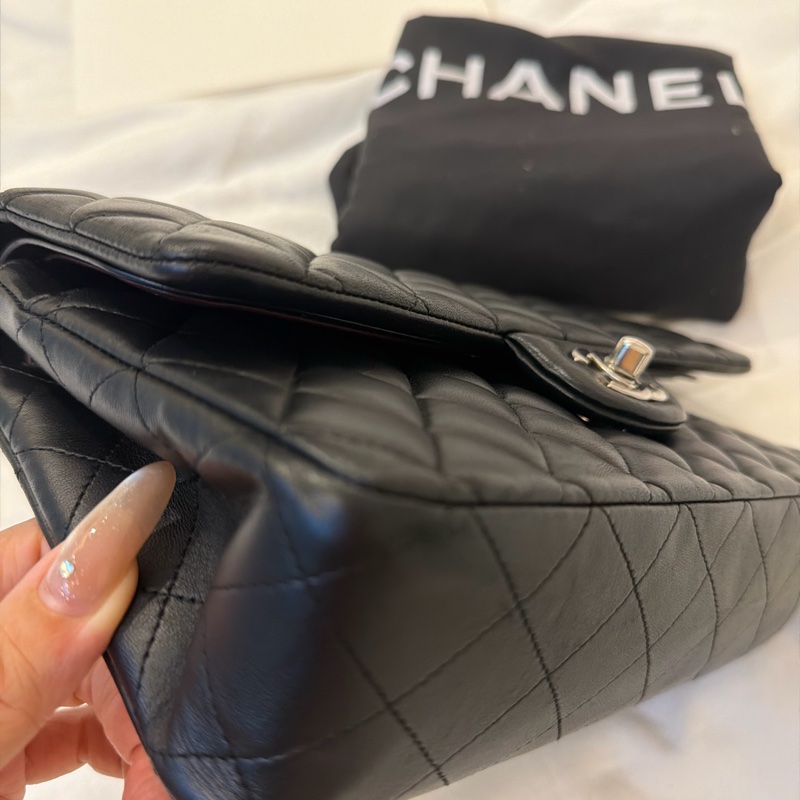 chanel cf 25黑色銀扣經典包-12