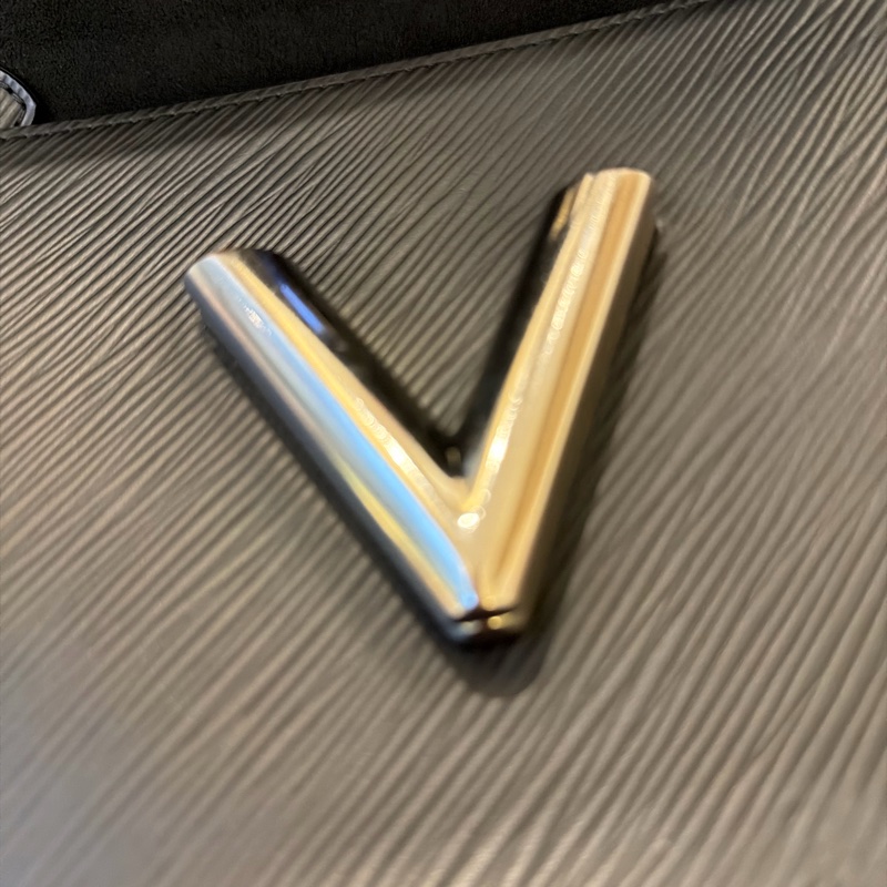 Lv twins黑銀旋轉EPI包-15