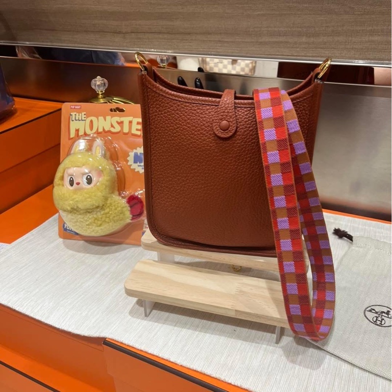 Hermes mini evelyne ,STAMP U,6C-3