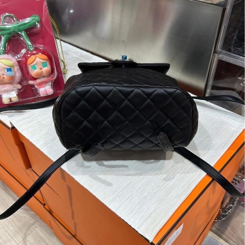 Chanel backpack 黑色羊皮-3