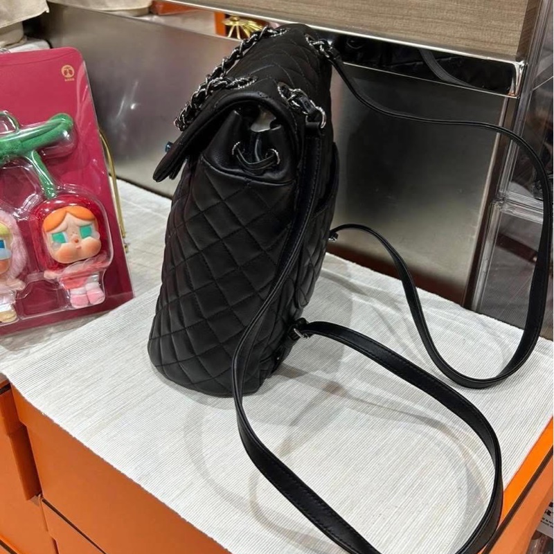 Chanel backpack 黑色羊皮-4